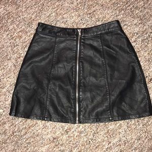 black leather zip up mini skirt